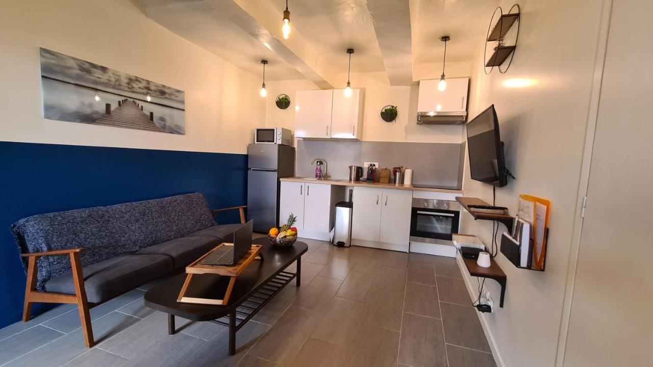 T2 Chambre Miroir Jardin Et Parking Prive Marseilles Exterior foto