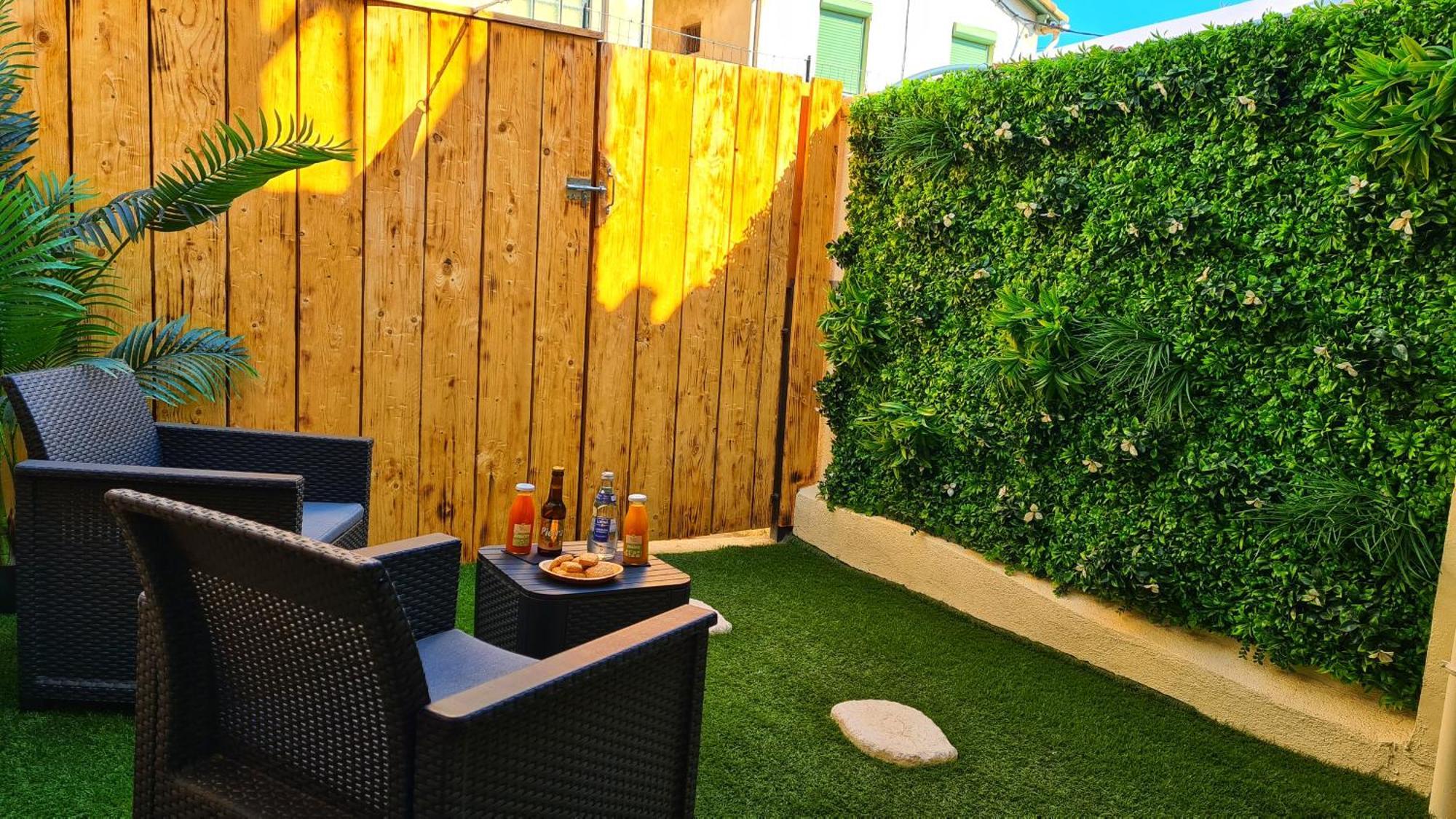 T2 Chambre Miroir Jardin Et Parking Prive Marseilles Exterior foto